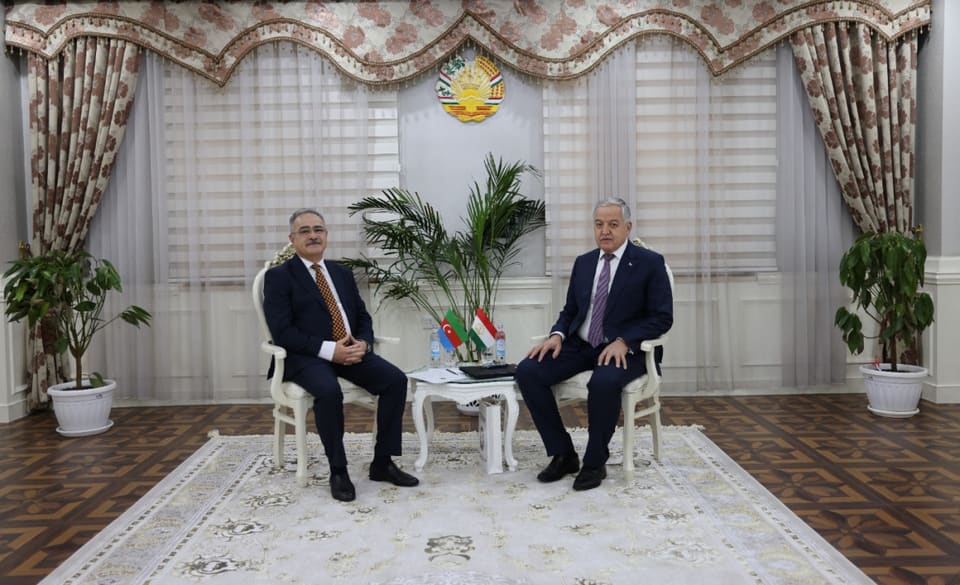 Tacikistan XİN rəhbəri Azərbaycan səfiri ilə görüşüb