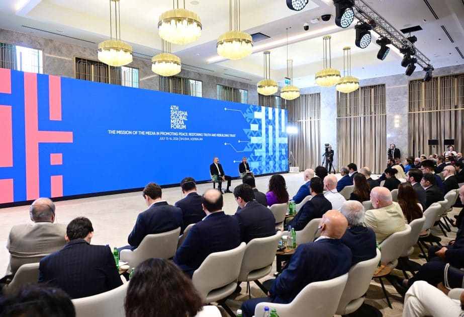  İlham Əliyev: Biz sərhədlərimizdə tezliklə sülhün bərqərar edilməsini istəyirik