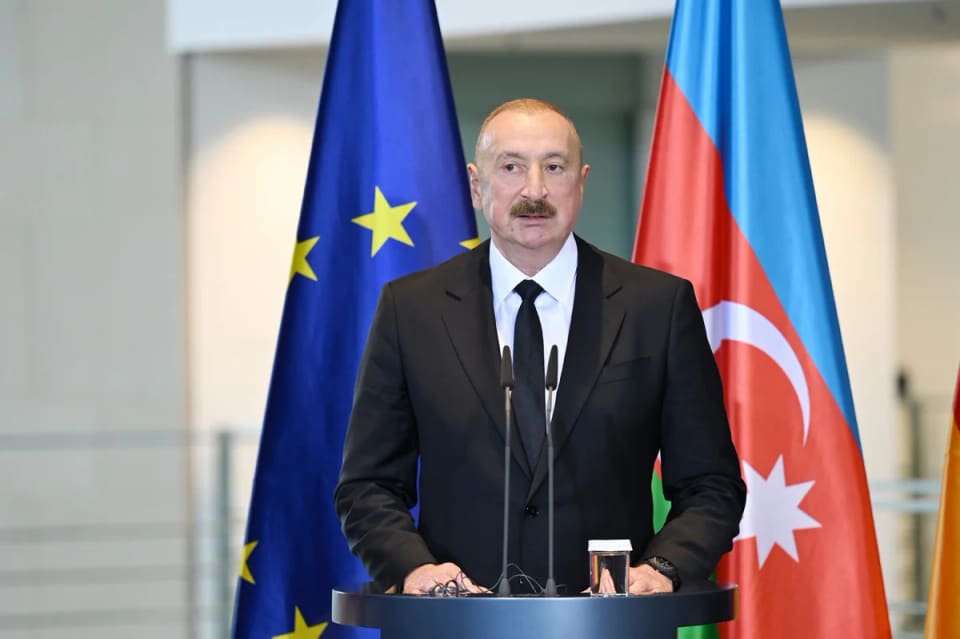 Prezident Bakıda Almaniya və Rusiya nümayəndələri arasında gizli görüşün keçirilməsi iddialarından danışıb