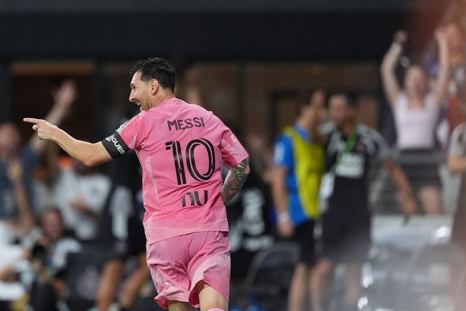 Lionel Messi karyerasında vurduğu qolların sayını 921-ə çatdırıb