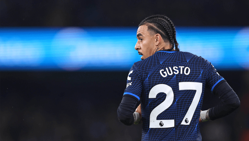 PSJ "Çelsi"nin müdafiəçisi Malo Qüstonu transfer etmək istəyir
