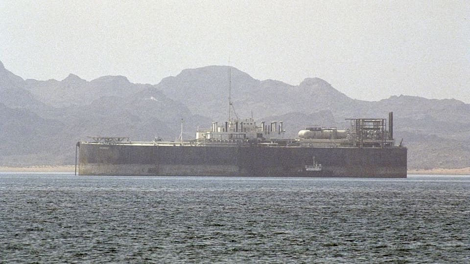Oman körfəzində tanker və hərbçilərlə bağlı insident baş verib