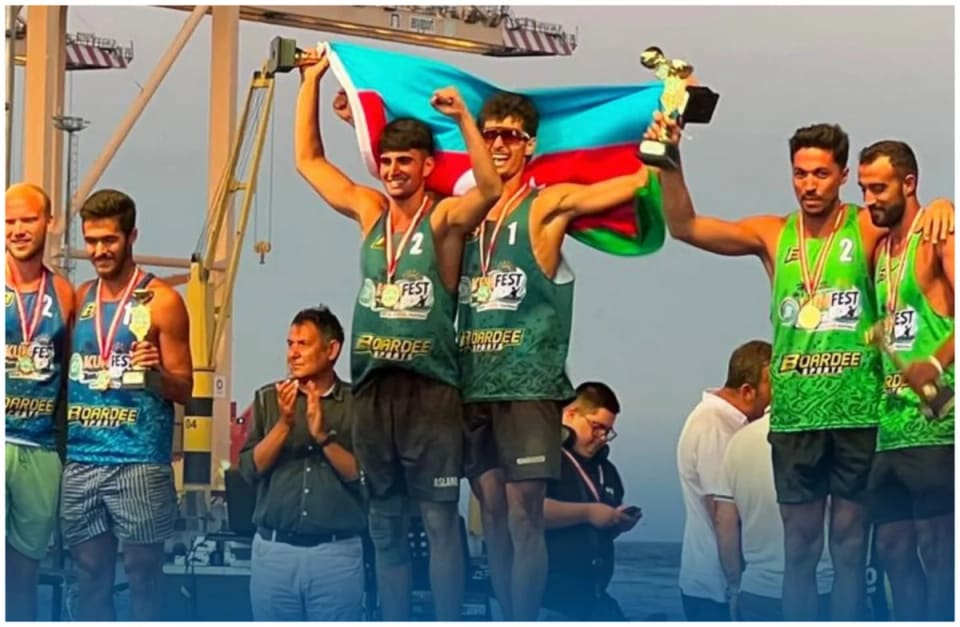 Azərbaycanın çimərlik voleybolçuları Türkiyədə qızıl medal qazanıblar