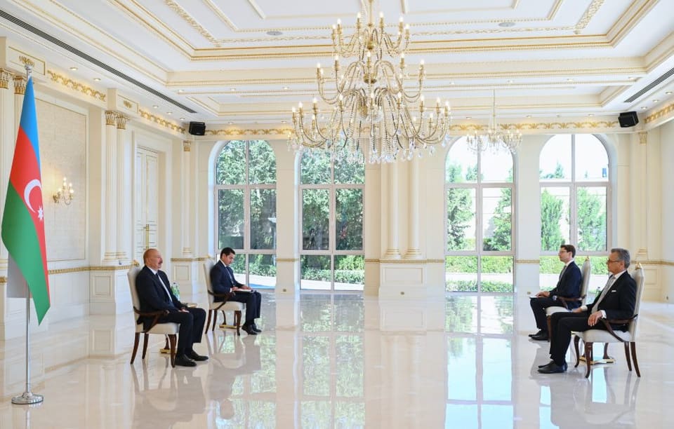 Prezident Almaniyanın yeni səfirinin etimadnaməsini qəbul edib