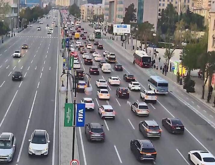22 istiqamətdə tıxac müşahidə olunur - SİYAHI
