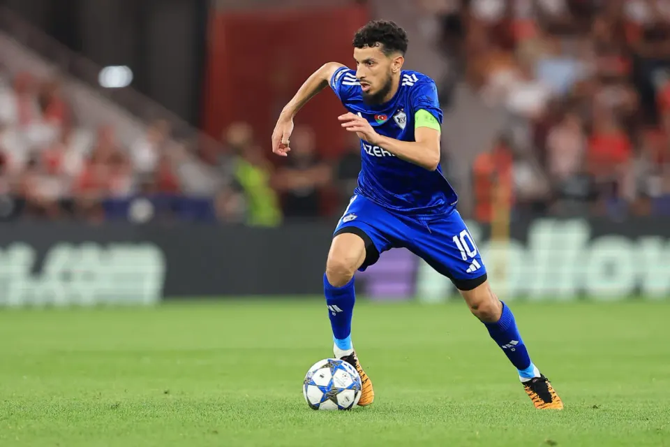 Abdullah Zoubir's transfer to Saudi Arabia falls through