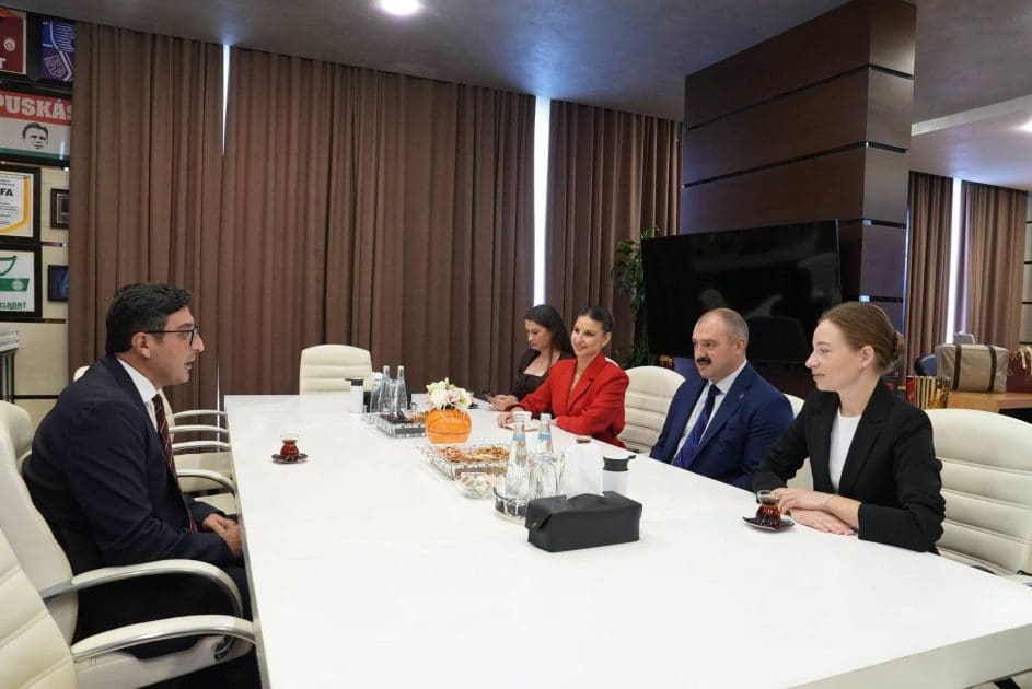 Azərbaycan və Belarus arasında idman əməkdaşlığının inkişaf perspektivləri müzakirə olunub