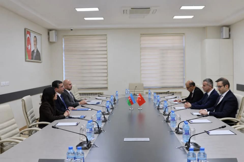Azerbaijan, Turkey discuss development of media cooperation