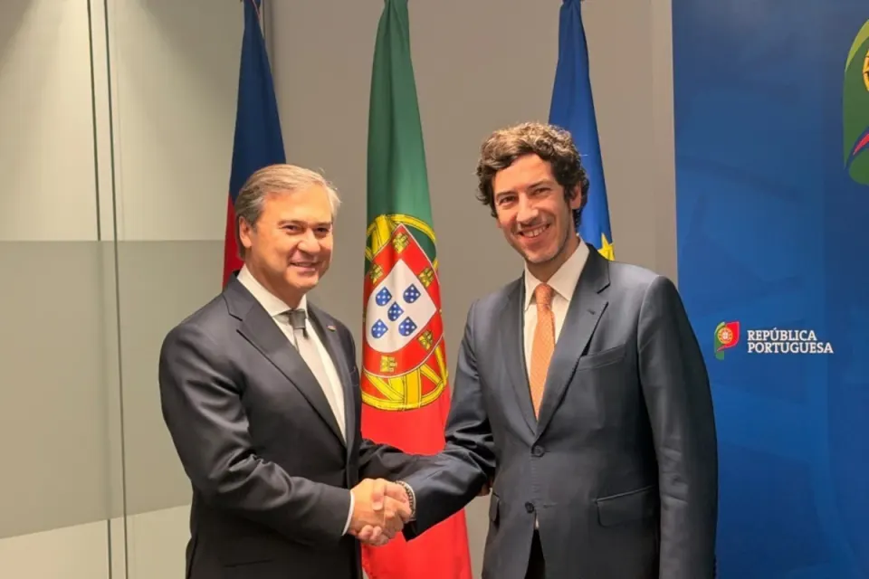 Azərbaycanla Portuqaliya investisiya imkanlarını müzakirə edib