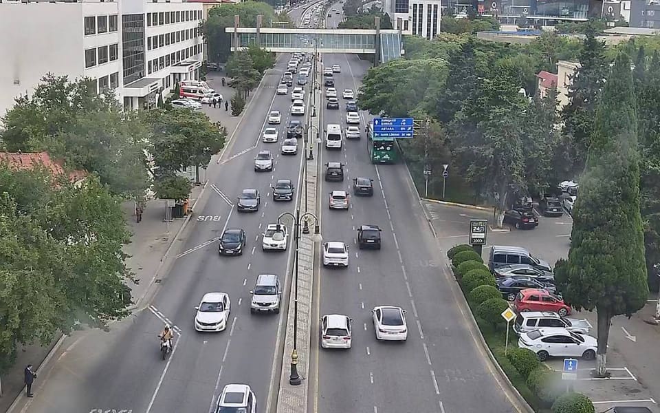 Bakıda hazırda sıxlıq müşahidə olunan yollar açıqlanıb