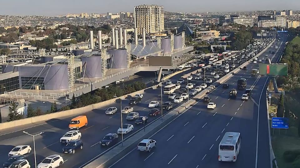 Bakıda hazırda sıxlıq müşahidə olunan yollar açıqlanıb