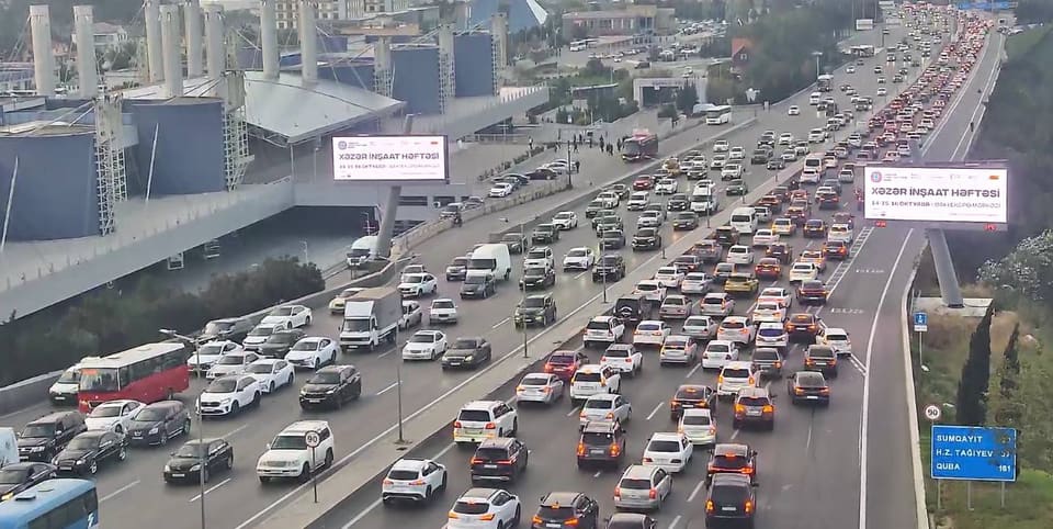 Bakıda hazırda sıxlıq müşahidə olunan yollar açıqlanıb