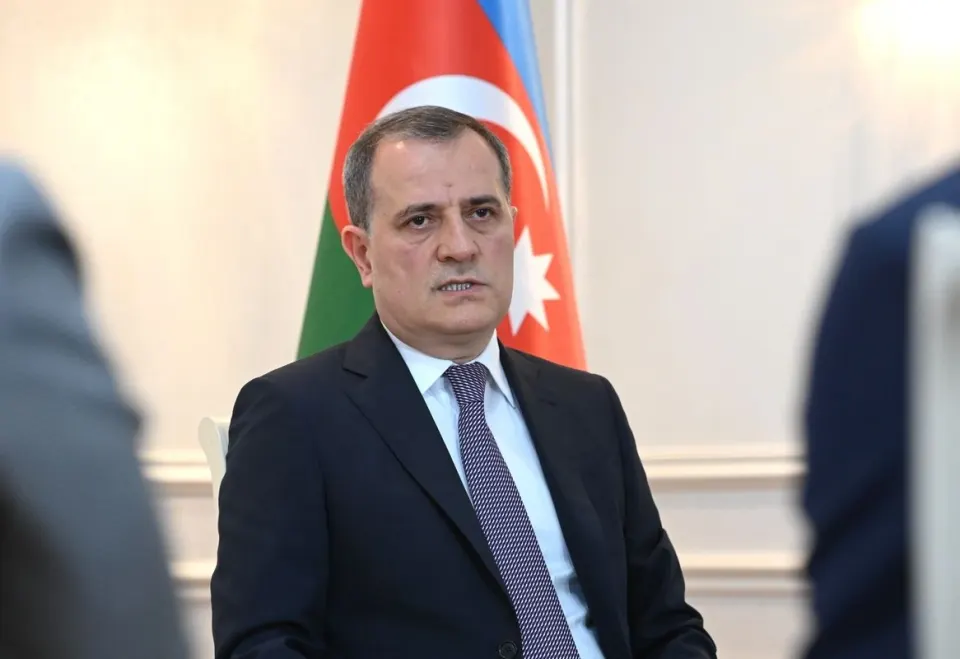 Ceyhun Bayramov Türkmənistana səfərə yola düşüb