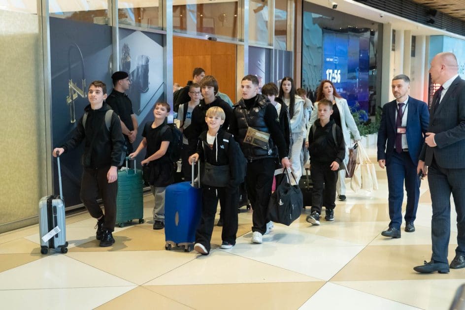 Daha bir qrup ukraynalı uşaq reabilitasiya xidmətlərinə cəlb olunmaq üçün Azərbaycana gətirilib