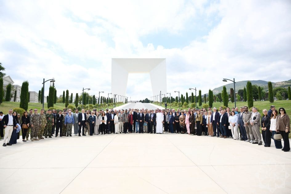 Diplomatik korpusun nümayəndələri Xankəndi Zəfər parkını ziyarət edib