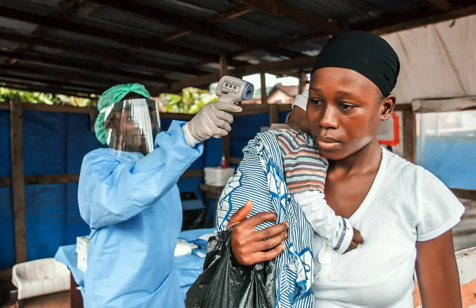Ebola Şərqi Konqoda episentrdən kənara yayılır