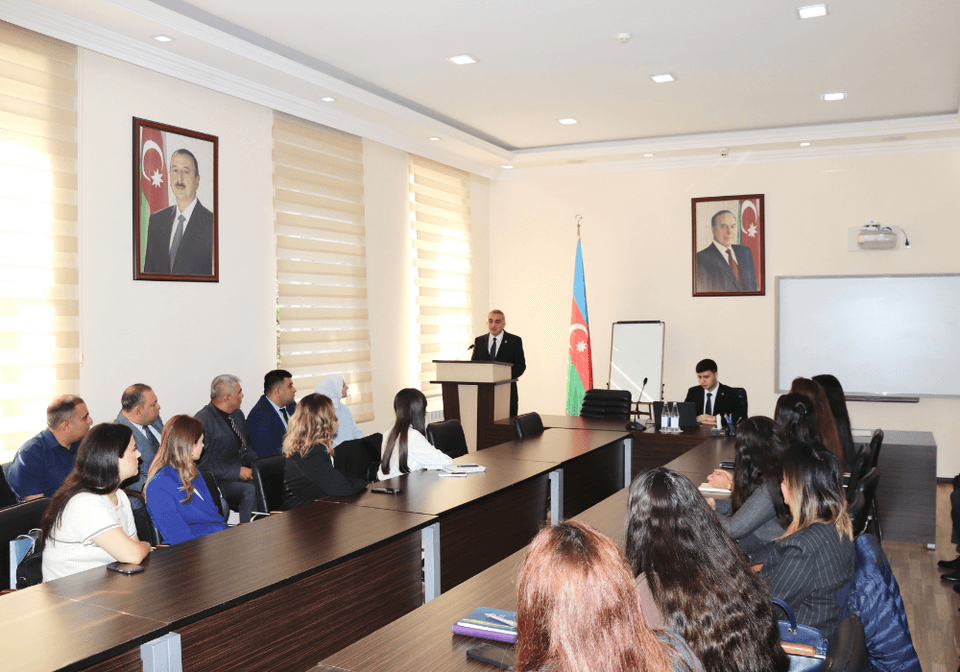 Ədliyyə Akademiyasında vəkilliyə namizədlərin icbari təlimi başlayıb