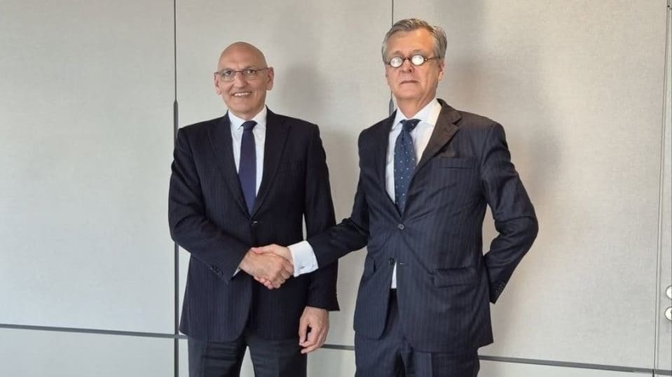 Elchin Amirbayov meets with German ambassador