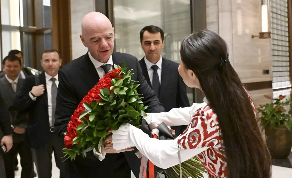 FİFA prezidenti Canni İnfantino Özbəkistana səfər edib