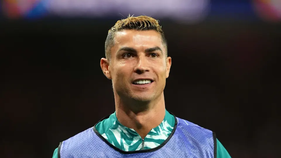 Kriştiano Ronaldo Portuqaliya millisinin düşərgəsini tərk edib