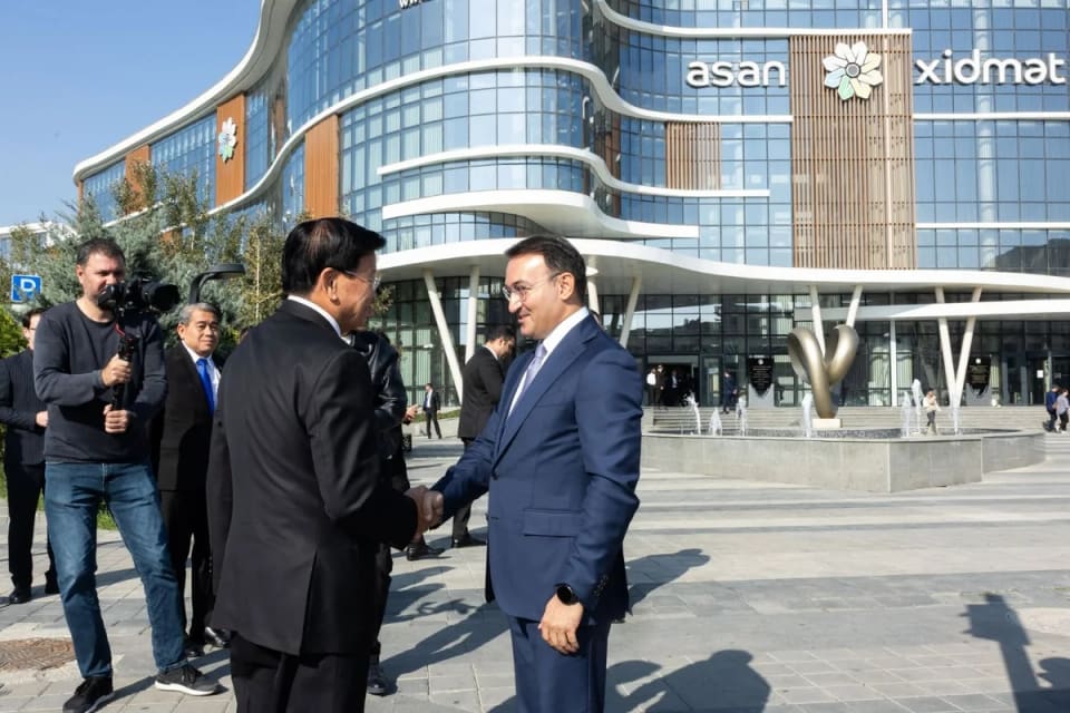 Laos Prezidenti "ASAN xidmət" mərkəzinin fəaliyyəti ilə tanış olub