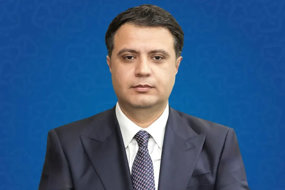 Maliyyə nazirinə yeni müavin təyin olunub