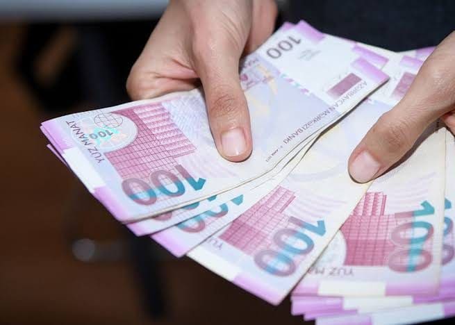 Median aylıq kirayə haqqı 1 000 manatdan aşağı düşüb
