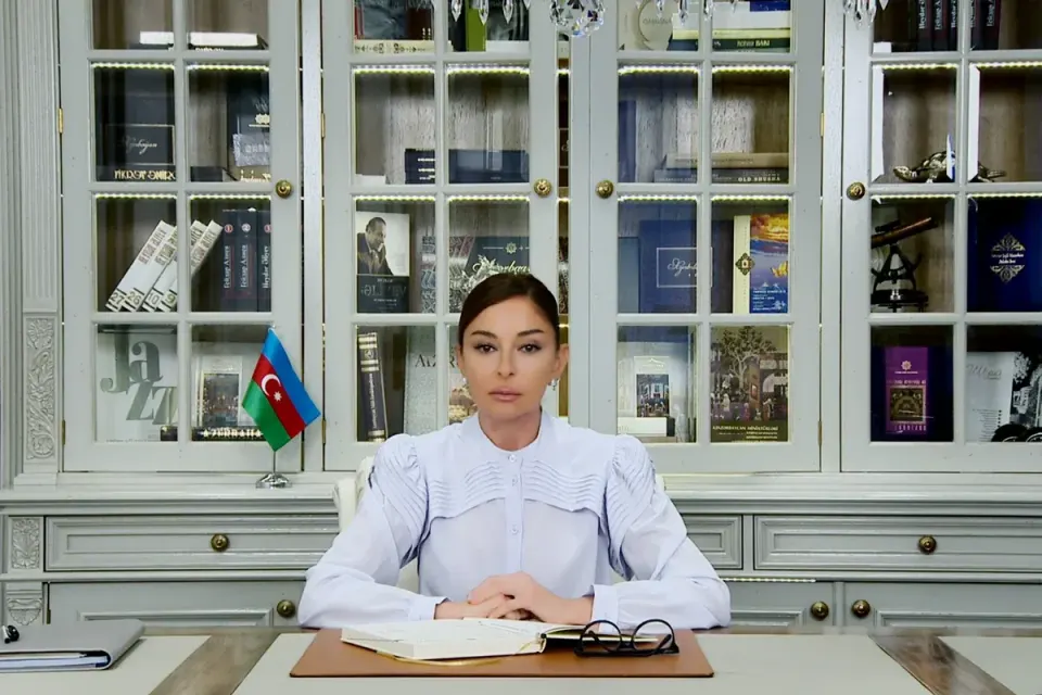 Mehriban Əliyeva Azərbaycan Rəssamlar İttifaqının sədrini təbrik edib