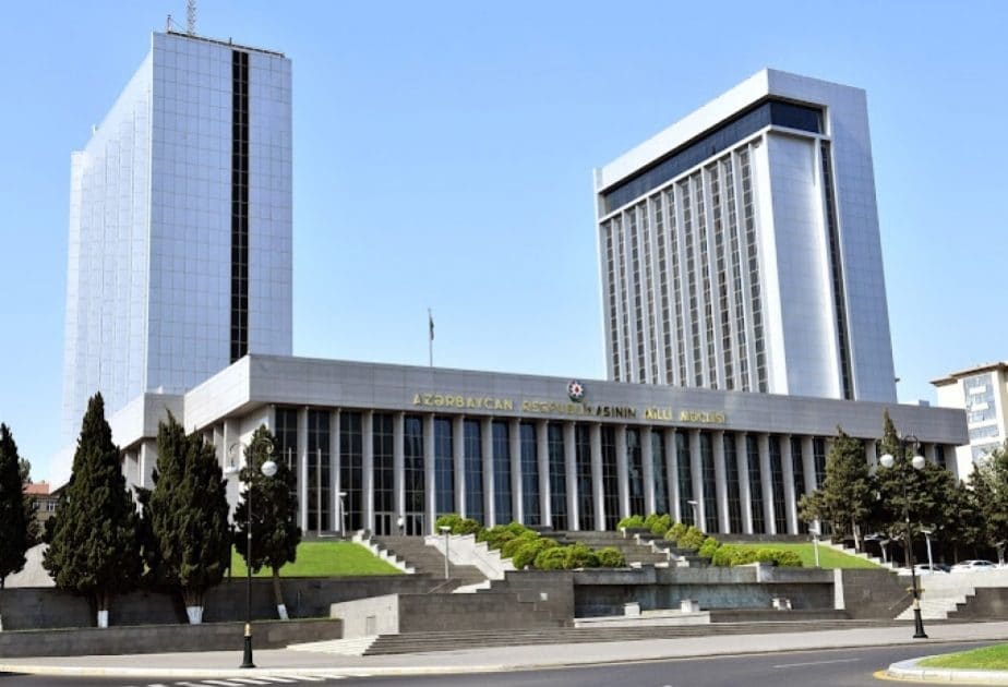 Parlamentin növbəti iclasının gündəliyi açıqlanıb