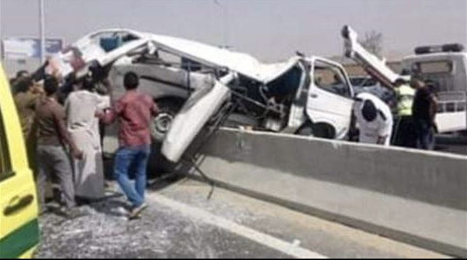 Misirdə avtobusla yük maşını toqquşub, 12 nəfər ölüb