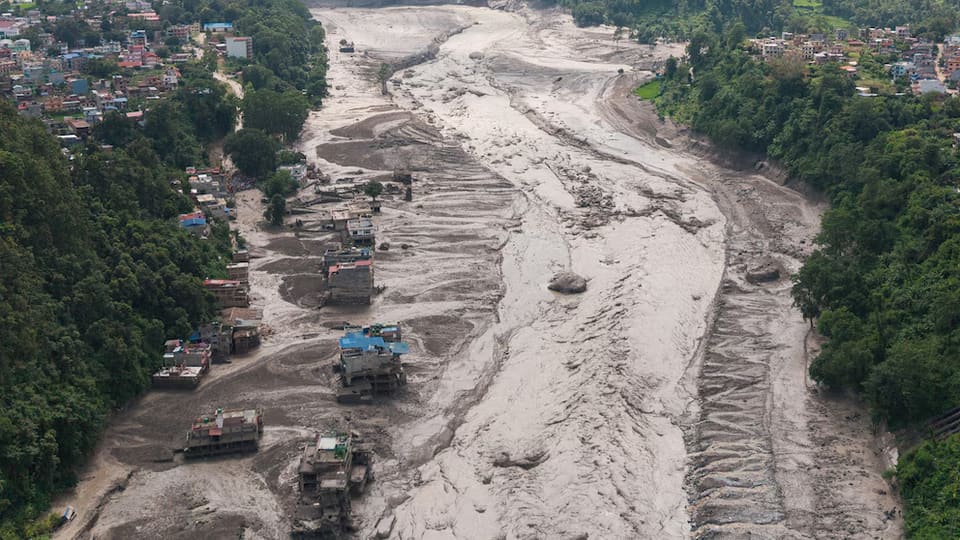 Nepalda daşqın nəticəsində həlak olanların sayı 1000 nəfəri ötüb