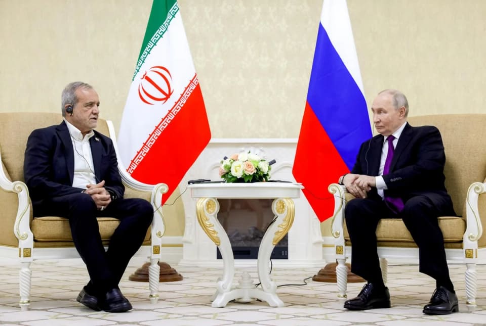 Pezeşkian Putinlə görüşüb