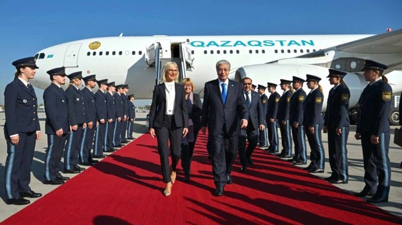 Qazaxıstan prezidenti Almaniyaya səfər edib