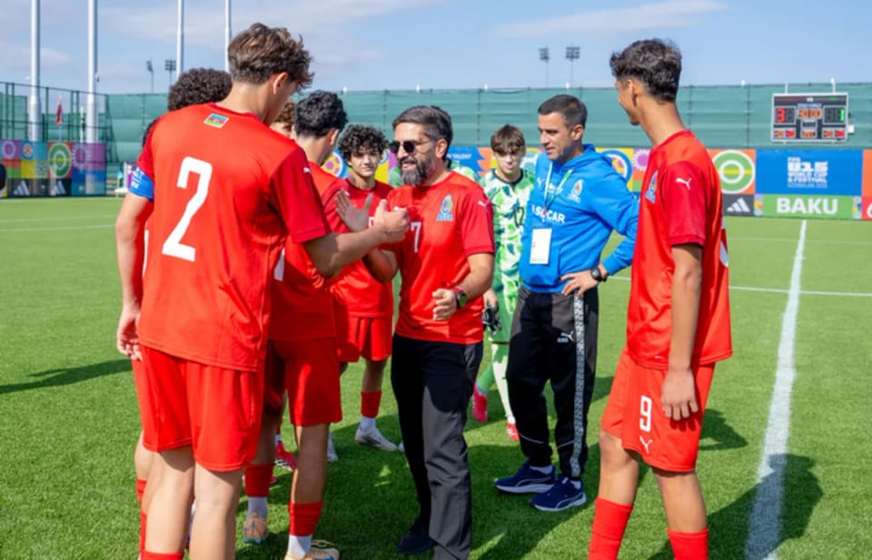 Rövşən Nəcəf və Canni İnfantino U-15 dünya çempionatının oyunlarını izləyiblər