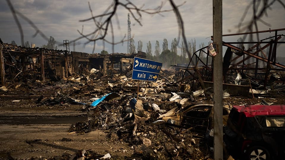 Rusiya Kiyevdə dəmir yolu deposunu vurub, 7 nəfər həlak olub