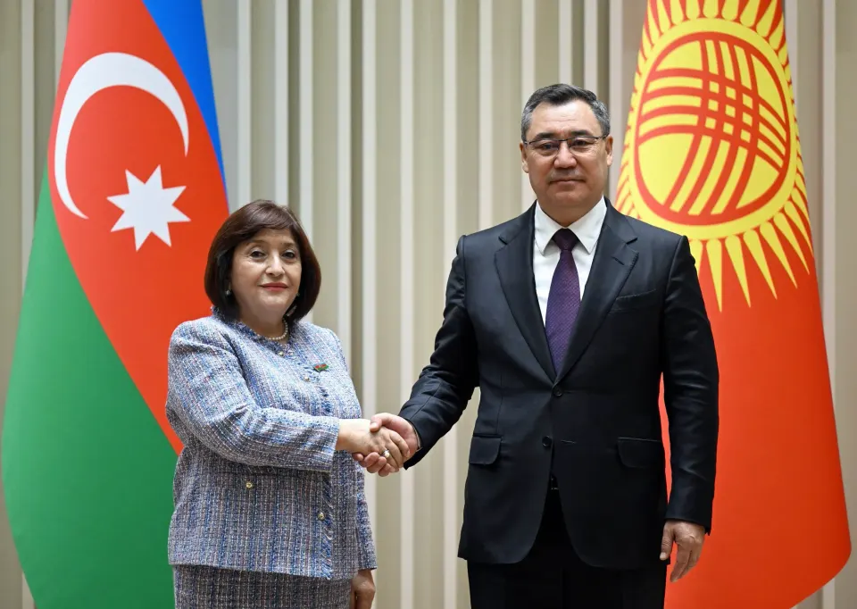 Sadır Japarov Sahibə Qafarovanı qəbul edib - YENİLƏNİB