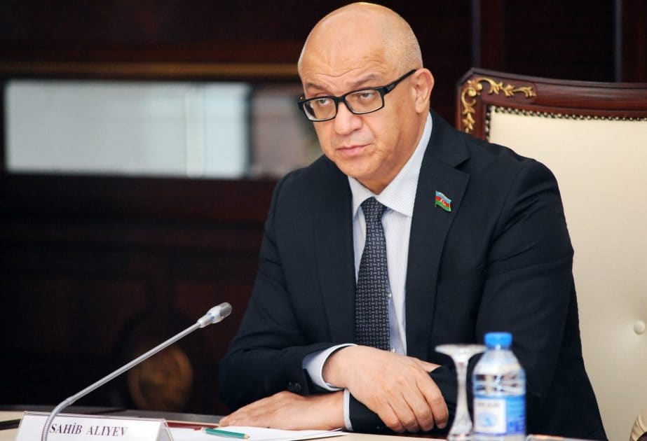 Sahib Alıyev: Sosial şəbəkələrdə radikallaşma və qütbləşməyə qarşı tədbirlər görülməlidir