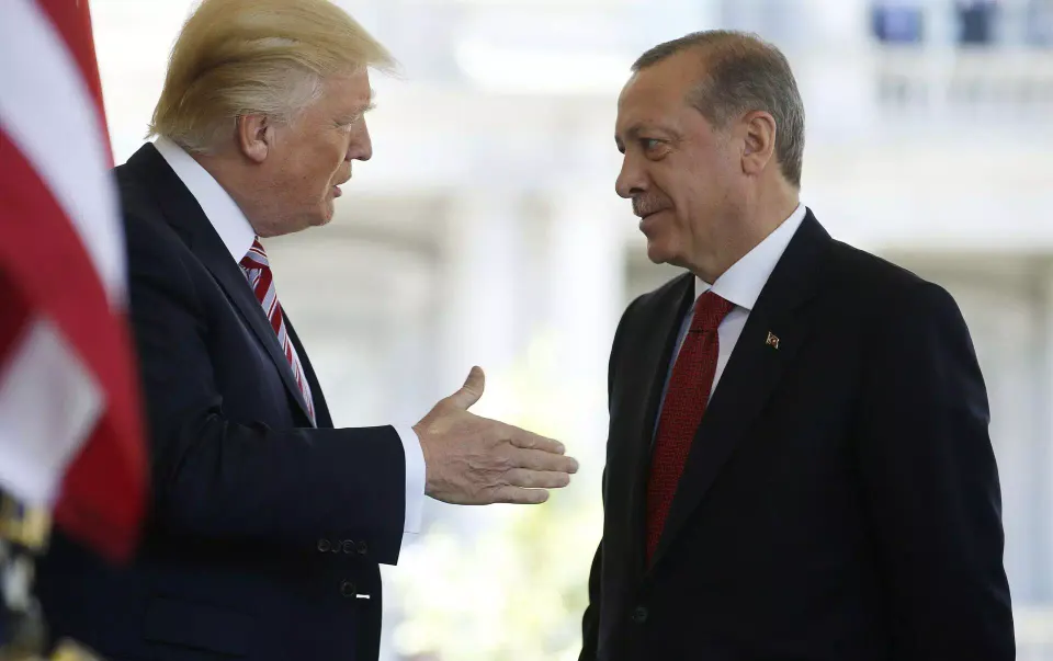 Trampla Ərdoğan arasında telefon danışığı olub