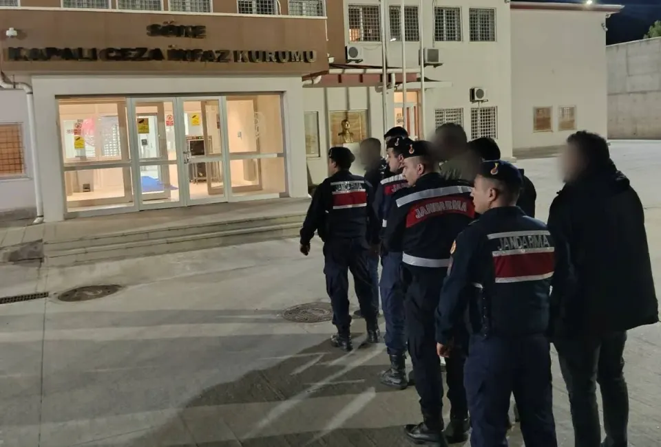 Türkiyədə qanunsuz miqrantlar saxlanılıb