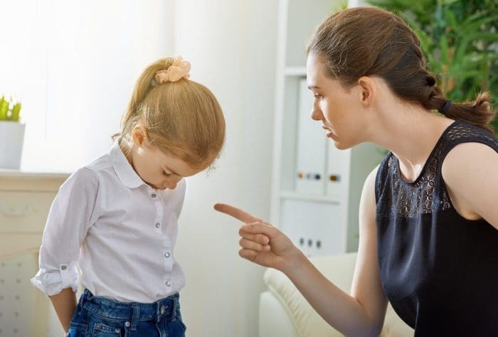 Uşaqların tərbiyəsində valideynlərin ən çox buraxdığı səhvlər nələrdir?