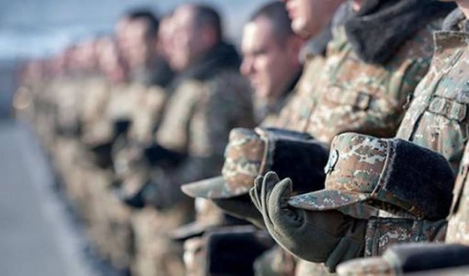 Ermənistanda məcburi hərbi xidmət müddəti azaldıldı 