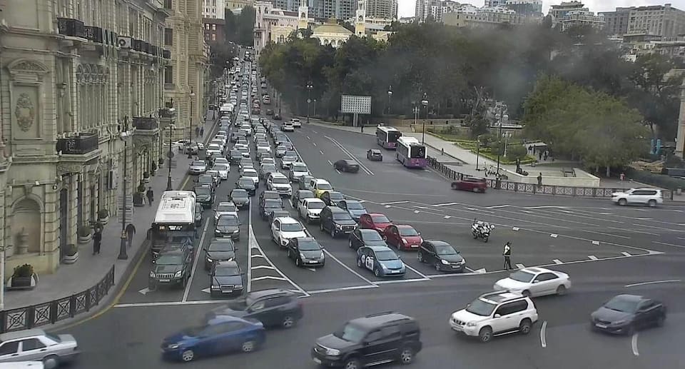 Hazırda Bakıda sıxlıq müşahidə olunan yollar açıqlanıb