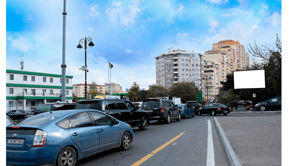 Həsən bəy Zərdabi və Heydər Hüseynov küçələrinin kəsişməsində yeni layihə icra olunur