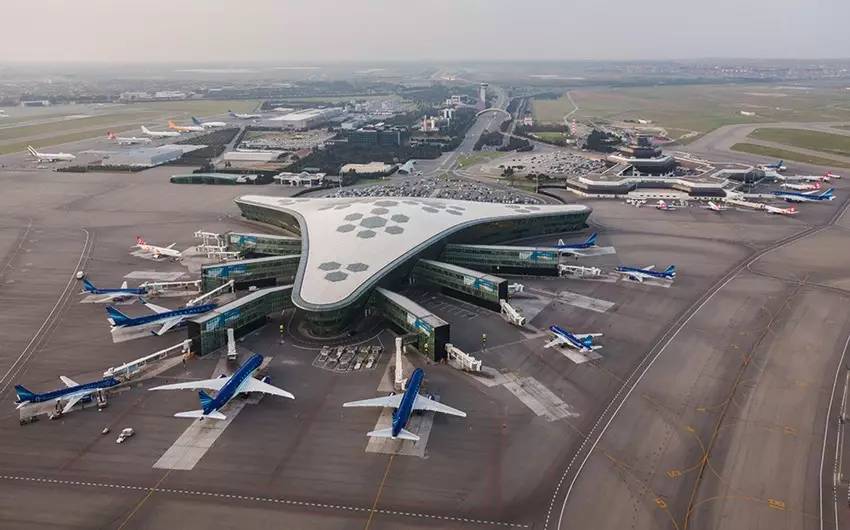 Aviaşirkətlər məcburi eniş üçün Bakı aeroportuna üz tutub