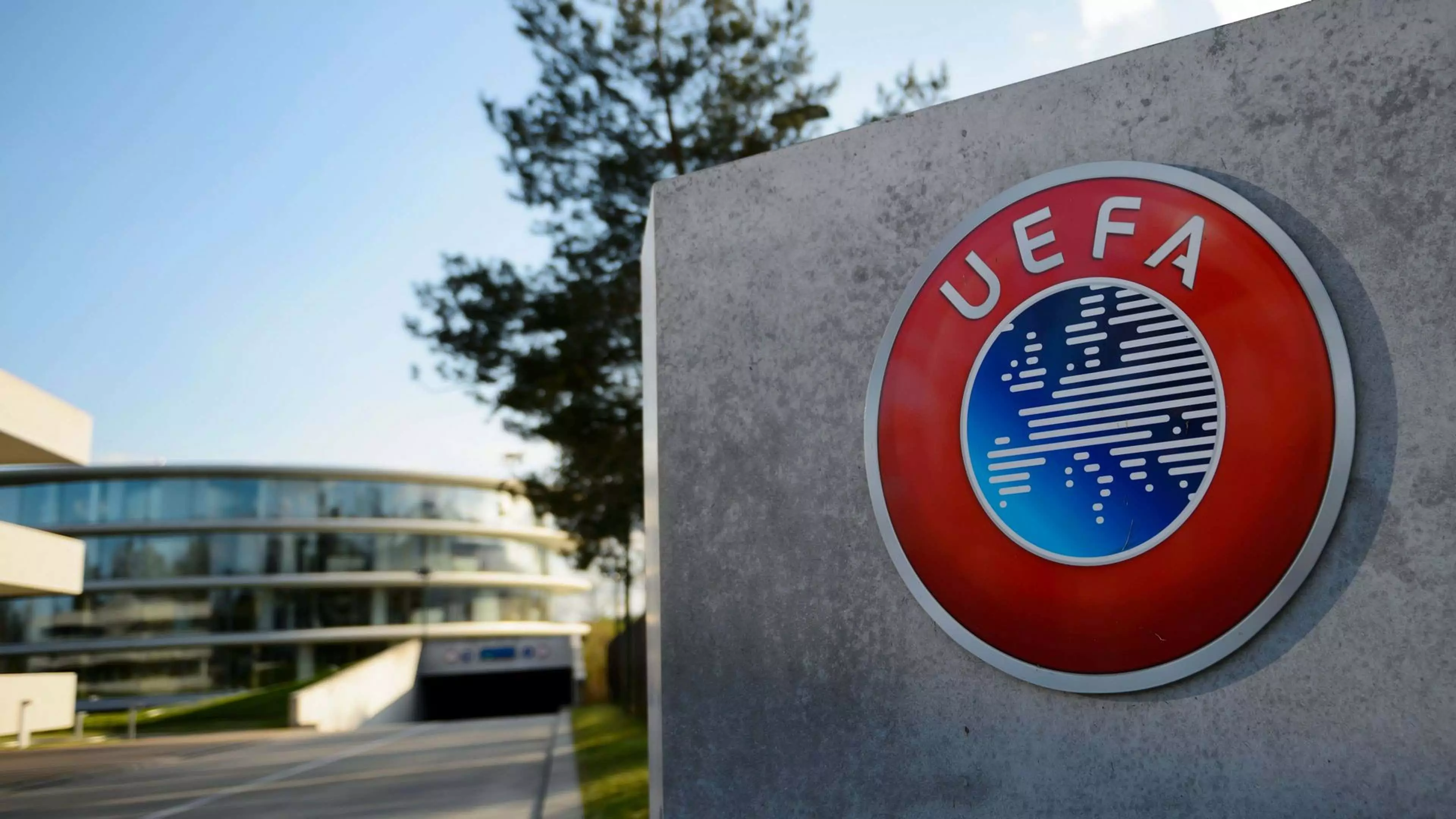 UEFA İrəvandakı təxribata görə intizam işi açıb