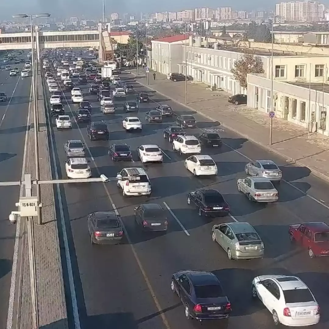 Bakıda hazırda sıxlıq müşahidə olunan yollar açıqlanıb