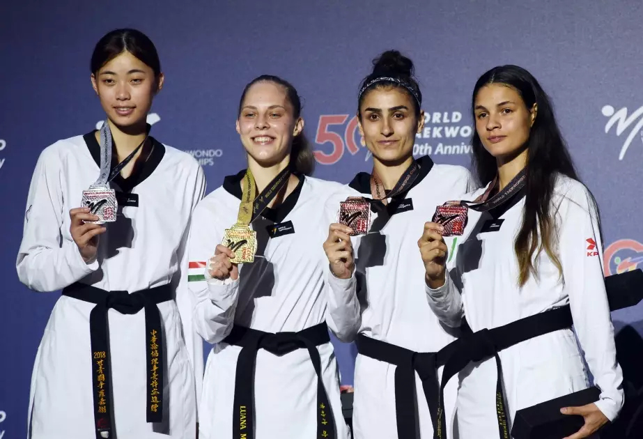 Macarıstanlı 17 yaşlı taekvondoçu Bakıda dünya çempionu olub