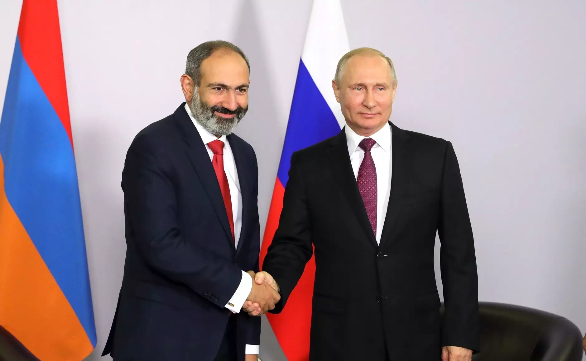 Paşinyan Putinə zəng edib, zəngə cavab verilməyib