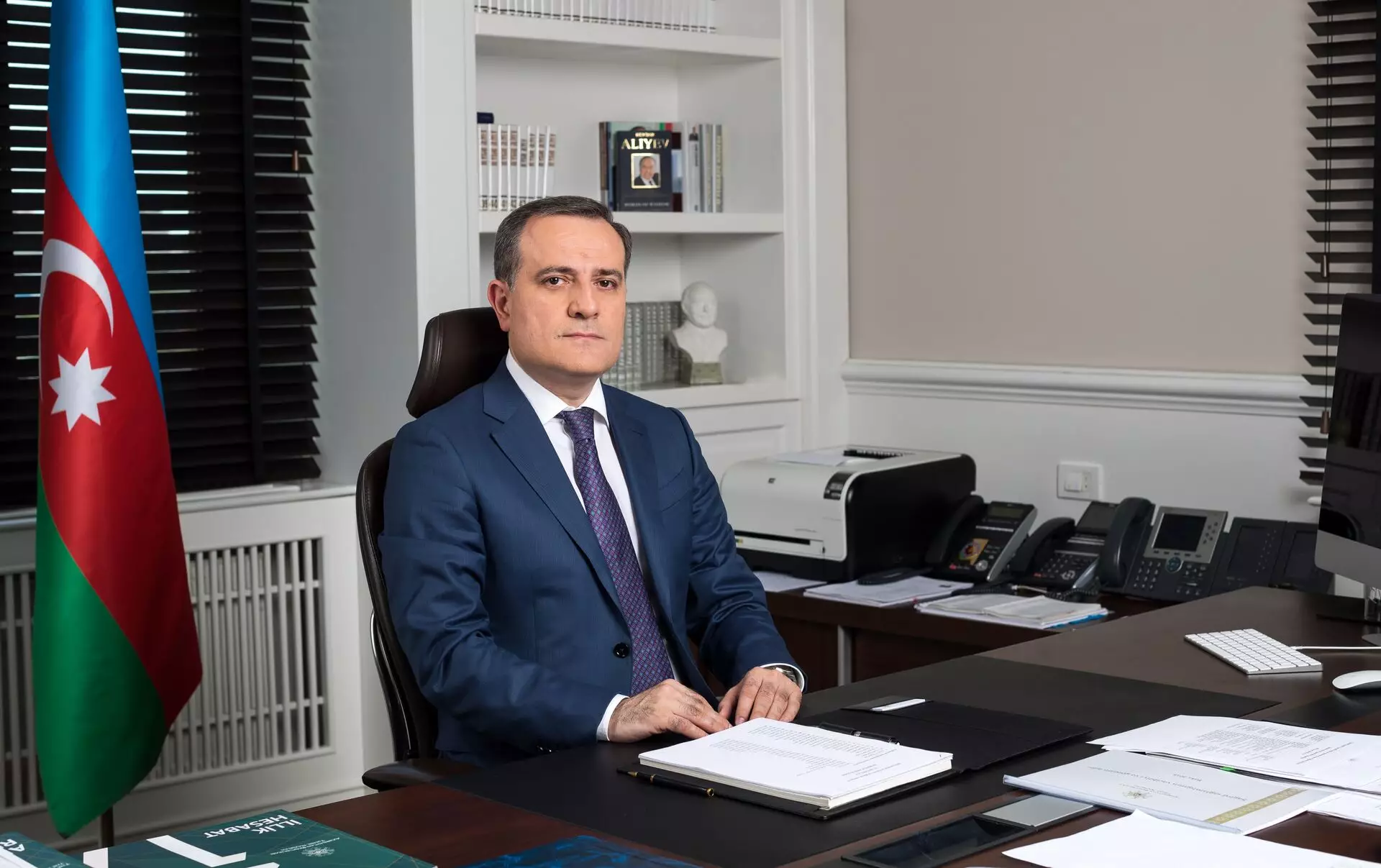 Ceyhun Bayramov: "Bakı İrəvanla danışıqlar aparmağı planlaşdırmır"