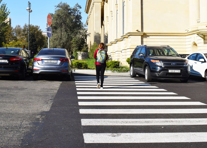 Sumqayıtda yol hərəkəti qaydalarını pozan sürücü və piyadalar cərimələnib